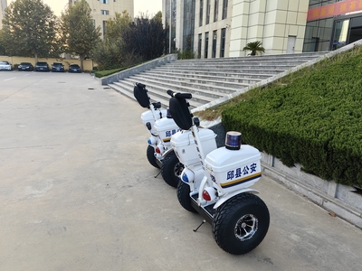 警用电动平衡车